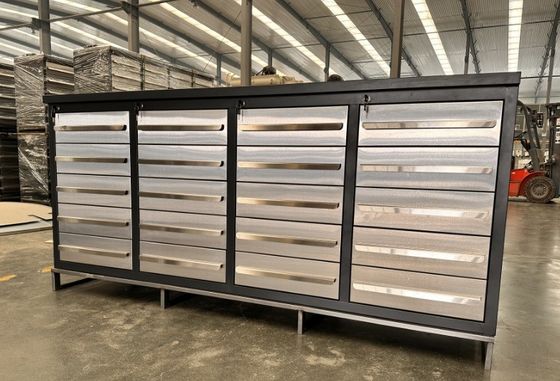 ワークショップ 引き出しとステンレス鋼のハンドル付きの冷たいローリング鋼の作業台